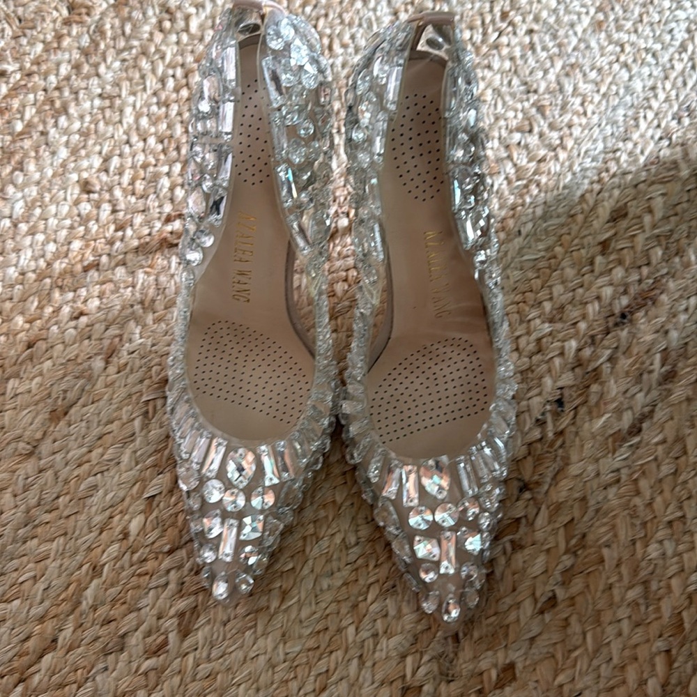Azalea Wang crystal pump